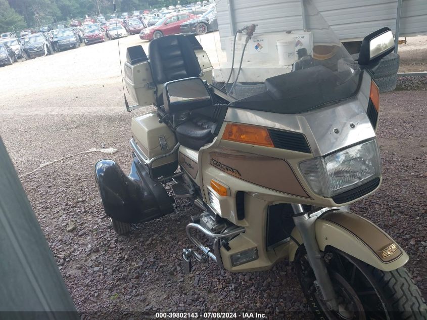 HONDA GL12 1986. Lot# 39802143. VIN 1HFSC1460GA220155. Photo 1