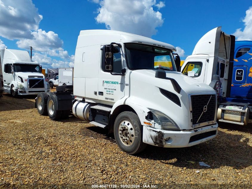 VOLVO VNR 2018. Lot# 40471128. VIN 4V4WC9EJ6JN902295. Photo 1