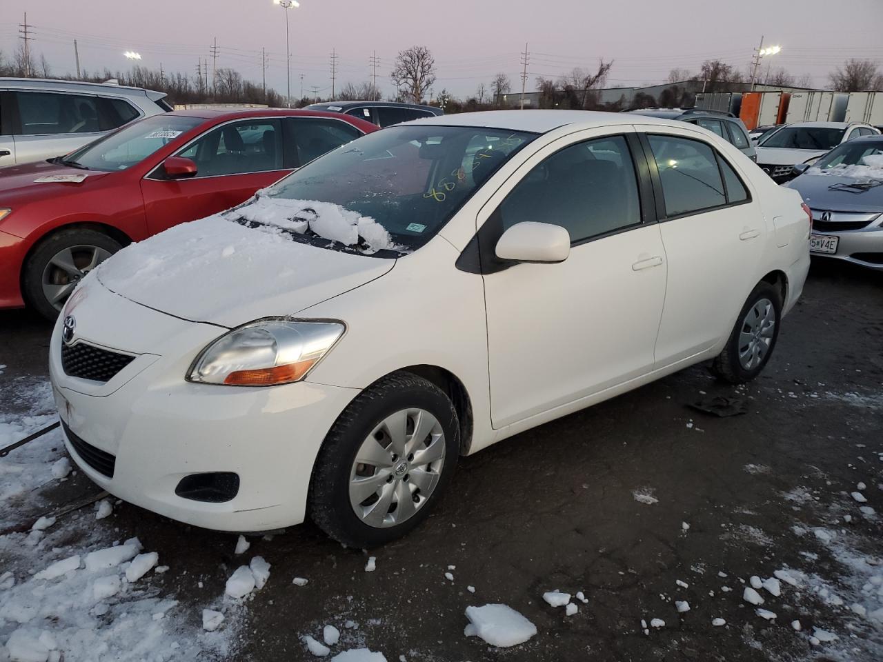 TOYOTA YARIS 2009. Lot# 88854345. VIN JTDBT903494054387. Photo 1