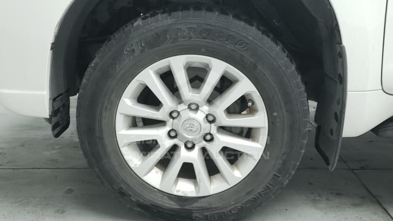 Toyota Land Cruiser Prado 2017. Lot# 479760. VIN JTEBU9FJ6HK121192. Photo 1