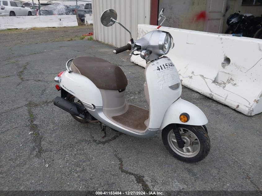 HONDA NCH50 2015. Lot# 41153484. VIN LALAF7017F3202753. Photo 1