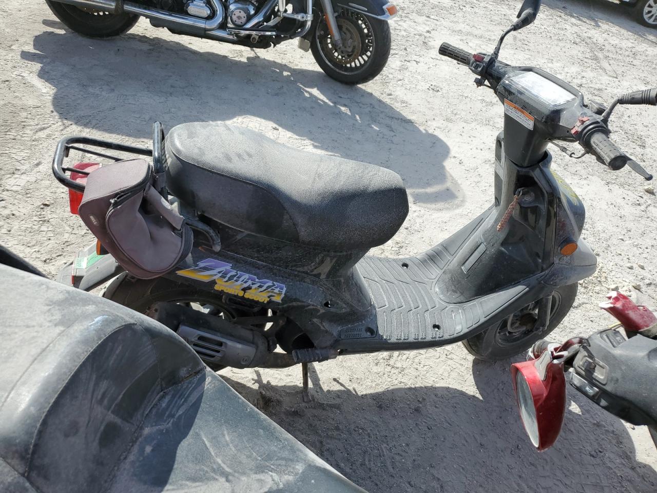 YAMAHA CW50 L 1999. Lot# 88998135. VIN VG54UYA04XA103879. Photo 1